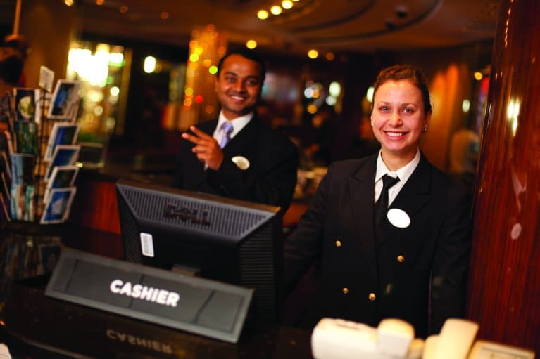 how-to-get-a-job-on-a-cruise-ship-beginner-s-guide-to-get-started